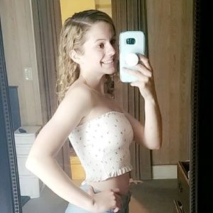 Meet your Posher, Nicole